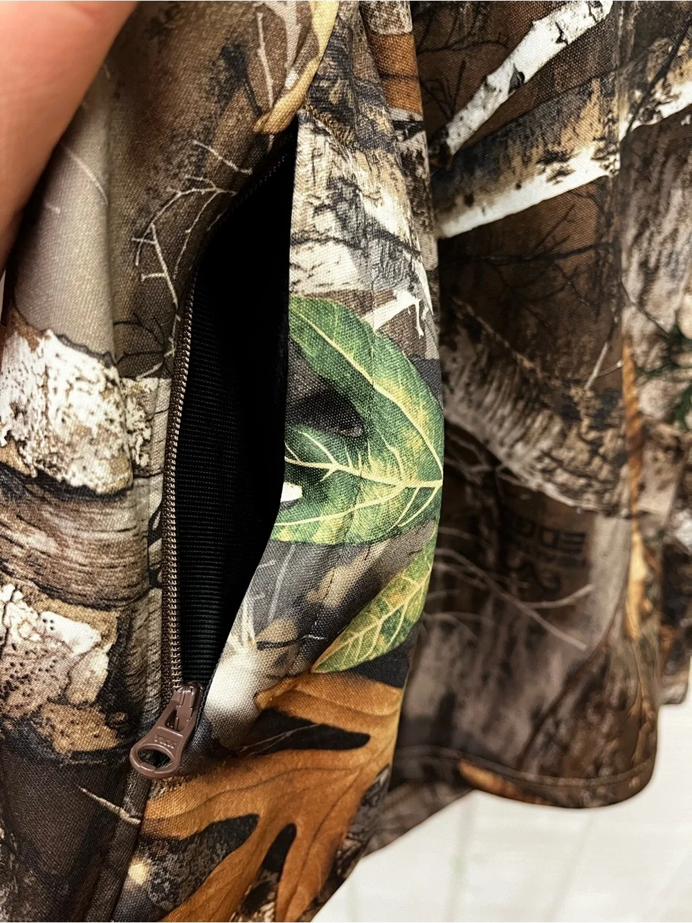 Realtree Camo Hoodie Youth Large Sweatshirt Outdoors Casual LS Fall Colors